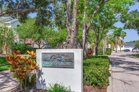 Casa en venta en Tampa, Florida, 4 dormitorios, 337.79 m2 № 1746534 - foto 9