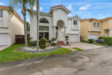 Villa ou maison à louer à Doral, Floride: 4 chambres, 208.94 m2 № 1895565 - photo 4