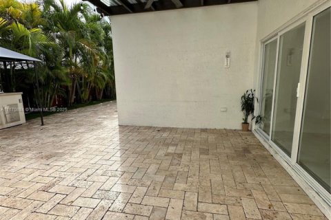 Villa ou maison à louer à Doral, Floride: 4 chambres, 208.94 m2 № 1895565 - photo 23