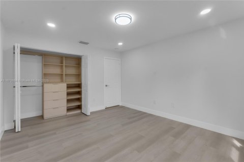 Villa ou maison à louer à Doral, Floride: 4 chambres, 208.94 m2 № 1895565 - photo 19