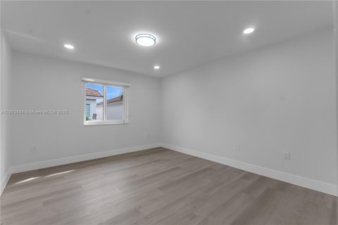 Villa ou maison à louer à Doral, Floride: 4 chambres, 208.94 m2 № 1895565 - photo 18
