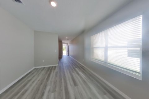 Casa en alquiler en Land O' Lakes, Florida, 3 dormitorios, 144.93 m2 № 1829558 - foto 4