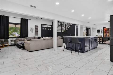 Villa ou maison à vendre à Lakeland, Floride: 5 chambres, 230.21 m2 № 2398399 - photo 9