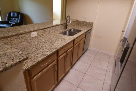 Condominio en venta en Saint Petersburg, Florida, 1 dormitorio, 62.24 m2 № 1888438 - foto 3