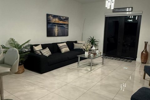 Купить виллу или дом в Хомстед, Флорида 3 спальни, 145.86м2, № 2031974 - фото 18