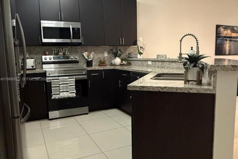 Купить виллу или дом в Хомстед, Флорида 3 спальни, 145.86м2, № 2031974 - фото 14