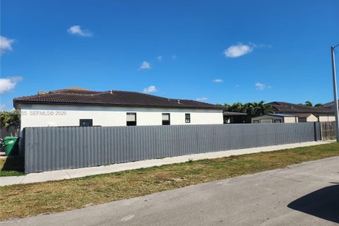 Купить виллу или дом в Хомстед, Флорида 3 спальни, 145.86м2, № 2031974 - фото 4