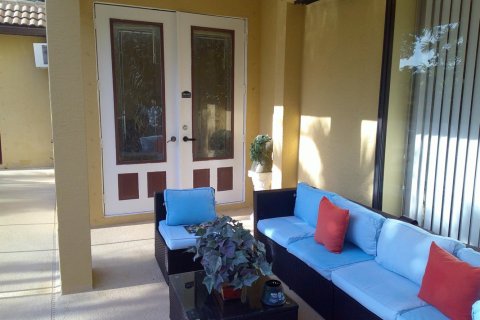 House in West Palm Beach, Florida 1 bedroom, 46.45 sq.m. № 1155737 - photo 1