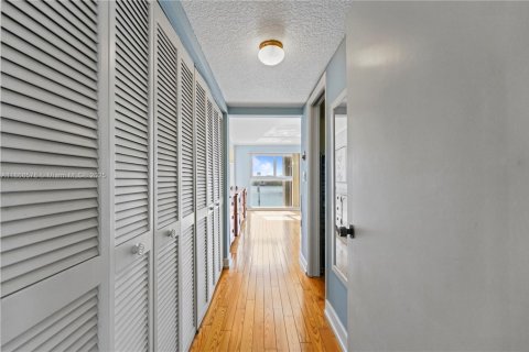 Condominio en venta en Hollywood, Florida, 2 dormitorios, 161 m2 № 1979332 - foto 17