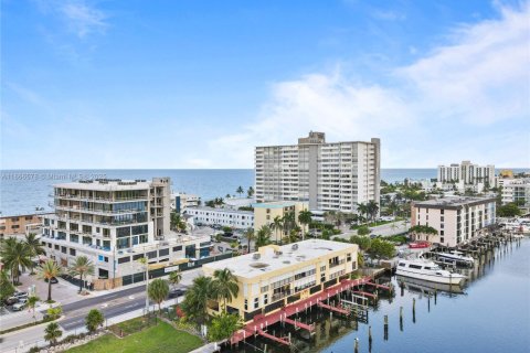 Condominio en venta en Hollywood, Florida, 2 dormitorios, 161 m2 № 1979332 - foto 6