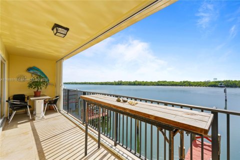 Condominio en venta en Hollywood, Florida, 2 dormitorios, 161 m2 № 1979332 - foto 8