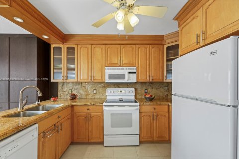 Condominio en venta en Hollywood, Florida, 2 dormitorios, 161 m2 № 1979332 - foto 11