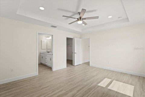 House in Englewood, Florida 3 bedrooms, 156.54 sq.m. № 1511084 - photo 28
