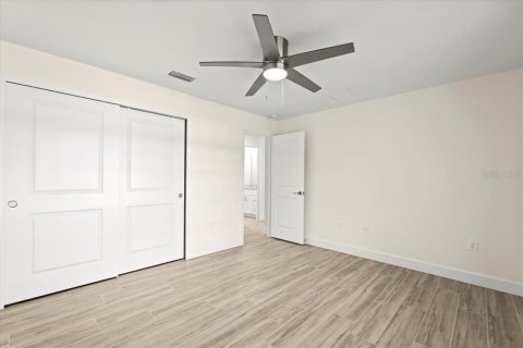 House in Englewood, Florida 3 bedrooms, 156.54 sq.m. № 1511084 - photo 25