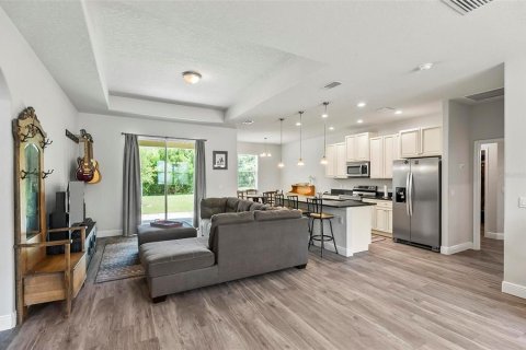 Casa en venta en Palm Coast, Florida, 3 dormitorios, 158.03 m2 № 1815159 - foto 3