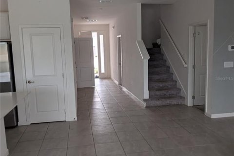 House in Kissimmee, Florida 6 bedrooms, 353.49 sq.m. № 2294773 - photo 9