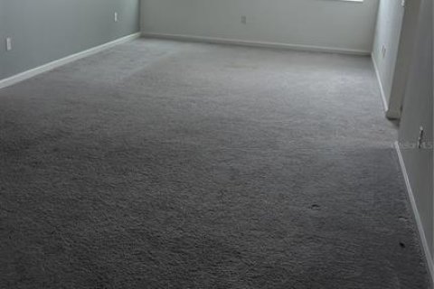House in Kissimmee, Florida 6 bedrooms, 353.49 sq.m. № 2294773 - photo 10