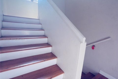 Снять в аренду квартиру в Майами-Бич, Флорида 2 спальни, 81.66м2, № 1984023 - фото 22