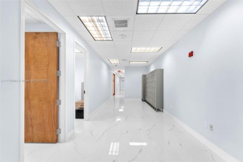 Commercial property in Miramar, Florida № 1864336 - photo 28