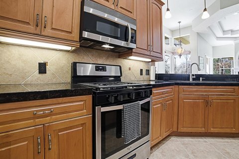 Casa en venta en Howey-in-the-Hills, Florida, 4 dormitorios, 225.85 m2 № 2213098 - foto 15
