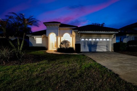 Casa en venta en Howey-in-the-Hills, Florida, 4 dormitorios, 225.85 m2 № 2213098 - foto 2