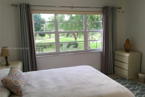 Copropriété à louer à Pembroke Pines, Floride: 2 chambres, 108.7 m2 № 1859953 - photo 11