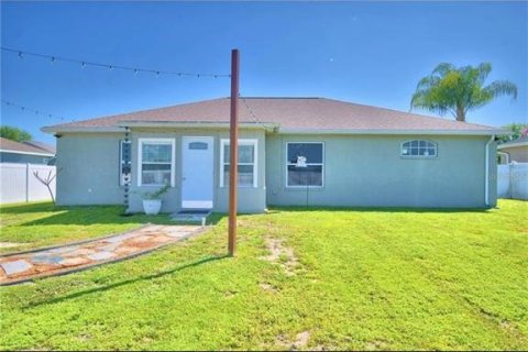 House in Lakeland, Florida 3 bedrooms, 135.64 sq.m. № 2129751 - photo 16