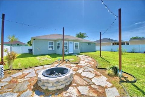 House in Lakeland, Florida 3 bedrooms, 135.64 sq.m. № 2129751 - photo 17