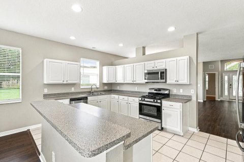 Villa ou maison à louer à Temple Terrace, Floride: 4 chambres, 179.77 m2 № 2407026 - photo 6