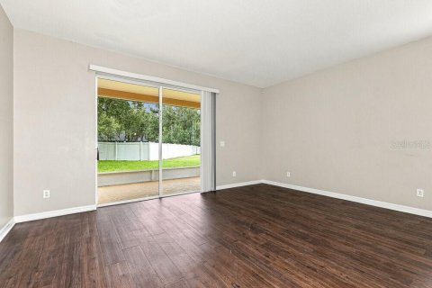 Villa ou maison à louer à Temple Terrace, Floride: 4 chambres, 179.77 m2 № 2407026 - photo 8
