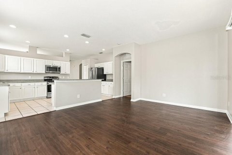 Villa ou maison à louer à Temple Terrace, Floride: 4 chambres, 179.77 m2 № 2407026 - photo 7