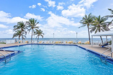 Condominio en Fort Lauderdale, Florida, 2 dormitorios № 2173111