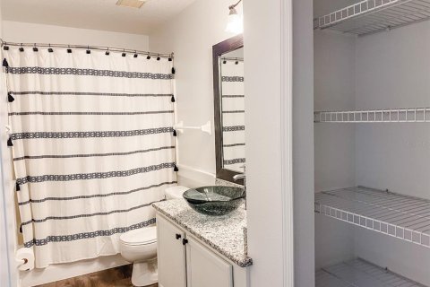 Villa ou maison à louer à Clermont, Floride: 4 chambres, 132.11 m2 № 2408099 - photo 19