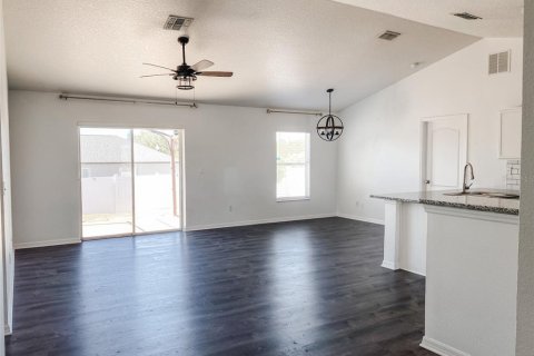 Villa ou maison à louer à Clermont, Floride: 4 chambres, 132.11 m2 № 2408099 - photo 28