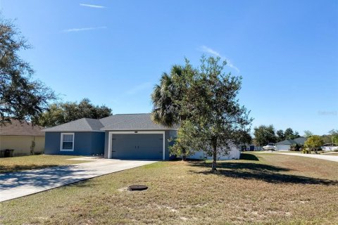 Villa ou maison à louer à Clermont, Floride: 4 chambres, 132.11 m2 № 2408099 - photo 2