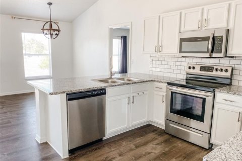 Villa ou maison à louer à Clermont, Floride: 4 chambres, 132.11 m2 № 2408099 - photo 6