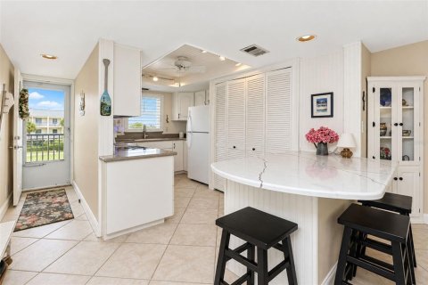 Copropriété à vendre à Englewood, Floride: 2 chambres, 120.77 m2 № 2413539 - photo 5