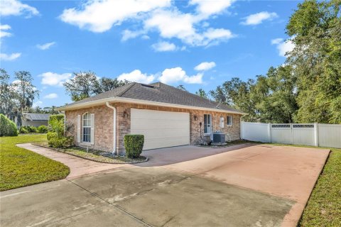 Casa en venta en Deltona, Florida, 4 dormitorios, 162.39 m2 № 1848215 - foto 2