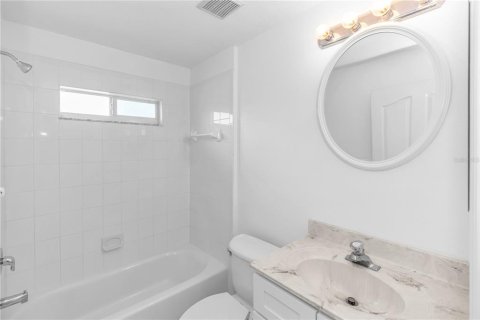 Casa en venta en Deltona, Florida, 4 dormitorios, 162.39 m2 № 1848215 - foto 20