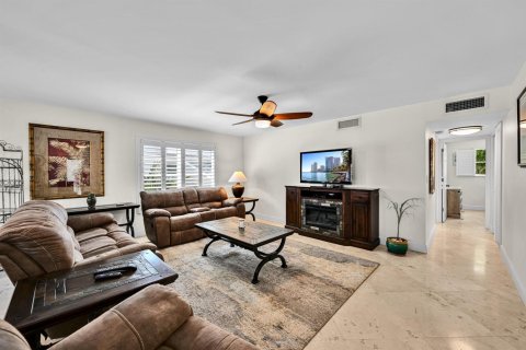 Condo à Pompano Beach, Floride, 2 chambres  № 2189201