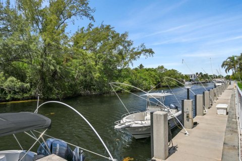 Copropriété à vendre à Pompano Beach, Floride: 2 chambres, 92.9 m2 № 2189201 - photo 24