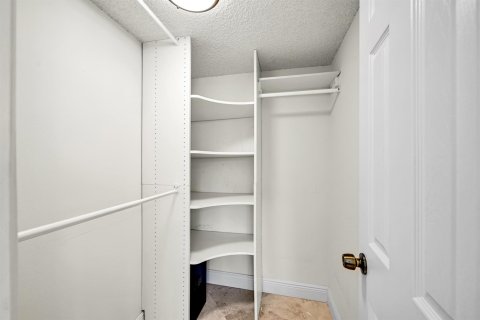 Copropriété à vendre à Pompano Beach, Floride: 2 chambres, 92.9 m2 № 2189201 - photo 17