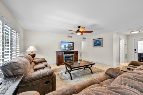 Copropriété à vendre à Pompano Beach, Floride: 2 chambres, 92.9 m2 № 2189201 - photo 3