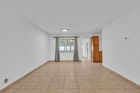 Villa ou maison à louer à Dania Beach, Floride: 3 chambres, 139.54 m2 № 2417994 - photo 10