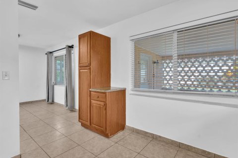 Villa ou maison à louer à Dania Beach, Floride: 3 chambres, 139.54 m2 № 2417994 - photo 19