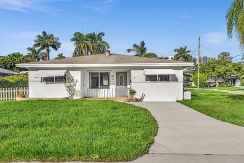 Villa ou maison à Dania Beach, Floride 3 chambres, 139.54 m2 № 2417994
