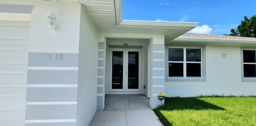 Villa ou maison à Lehigh Acres, Floride 3 chambres, 196.67 m2 № 2391968