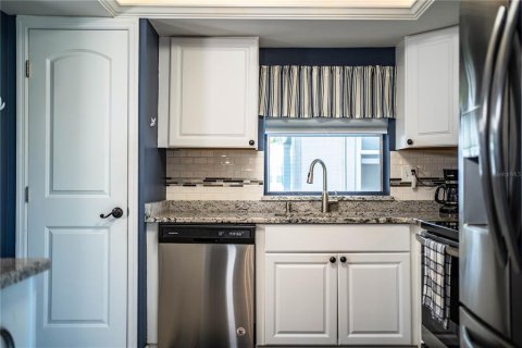Condo in Lakeland, Florida, 2 bedrooms  № 1716921 - photo 7