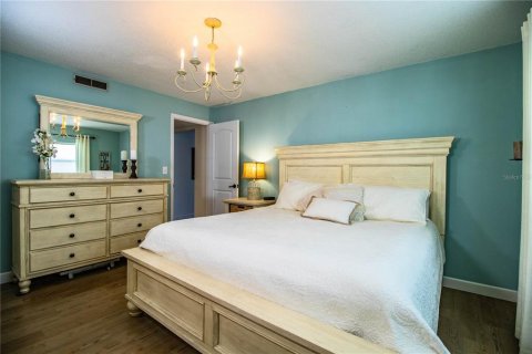 Condo in Lakeland, Florida, 2 bedrooms  № 1716921 - photo 18