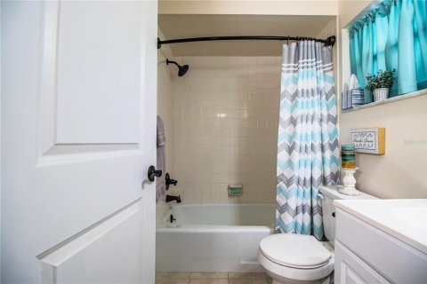 Condo in Lakeland, Florida, 2 bedrooms  № 1716921 - photo 27